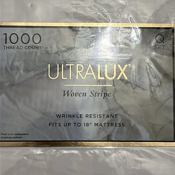 AQ TEXTILES Bergen House Stripe 1000 Thread Count Sheet Set - Picture 3 of 5